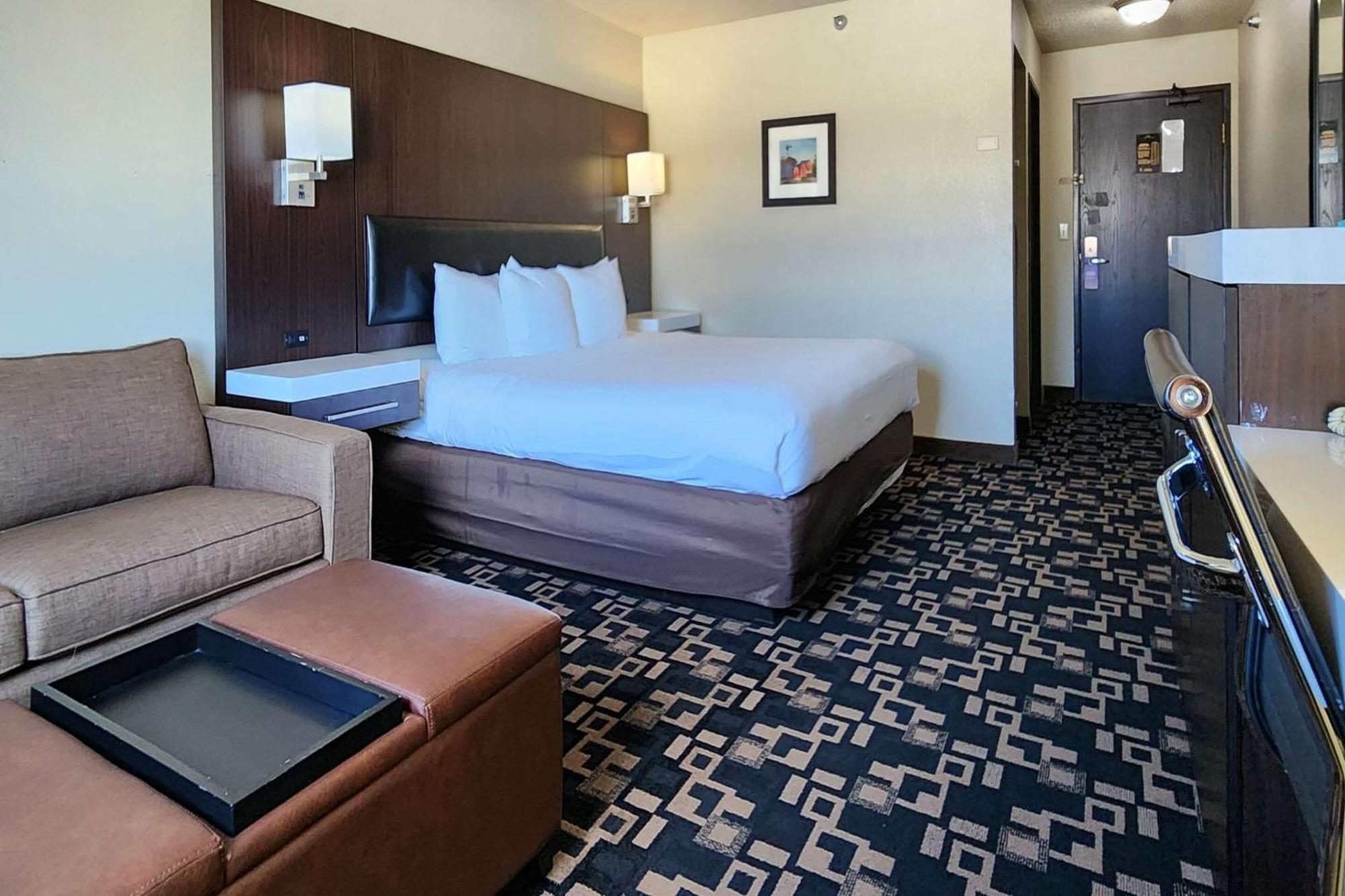 Comfort Inn & Suites Шакопи Экстерьер фото